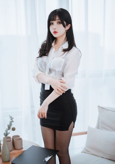 可疑的美容店在线观看